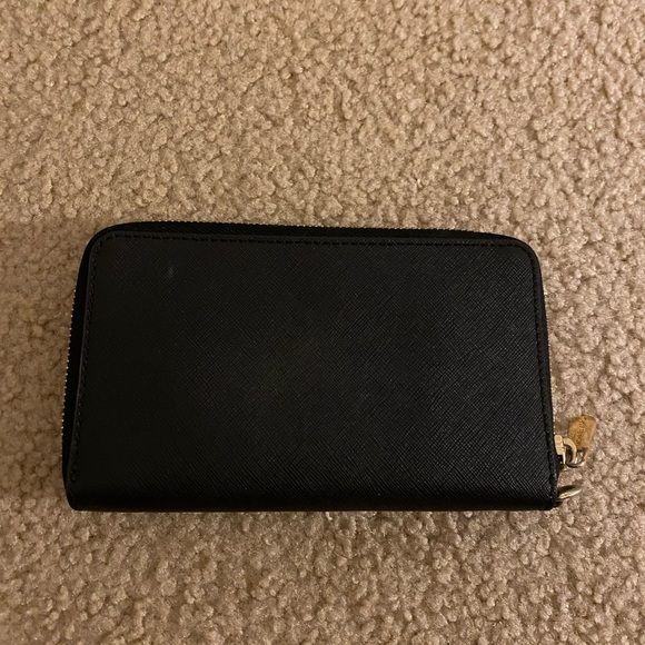 michael kors wallet - Picture 2 of 3